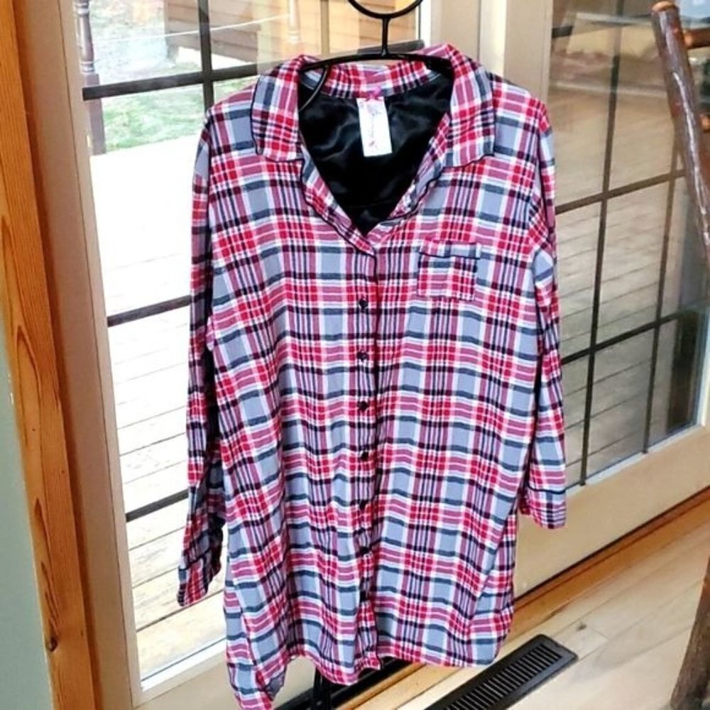 KayAnna Flannel Long Sleeve Red, Black &‎ Gray Plaid Sz. L Nightshirt